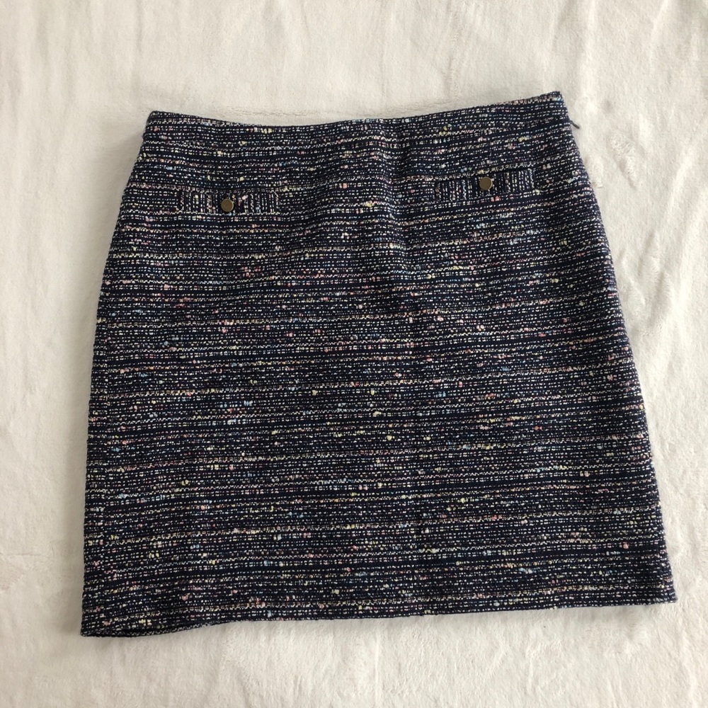 Loft navy boucle skirt with pockets